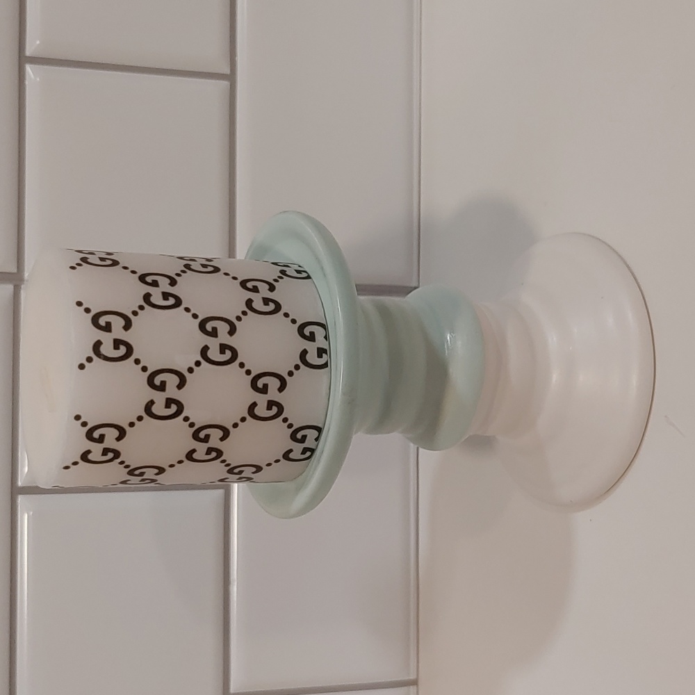 CANDLE W/ HOLDER - Picture 4 of 5